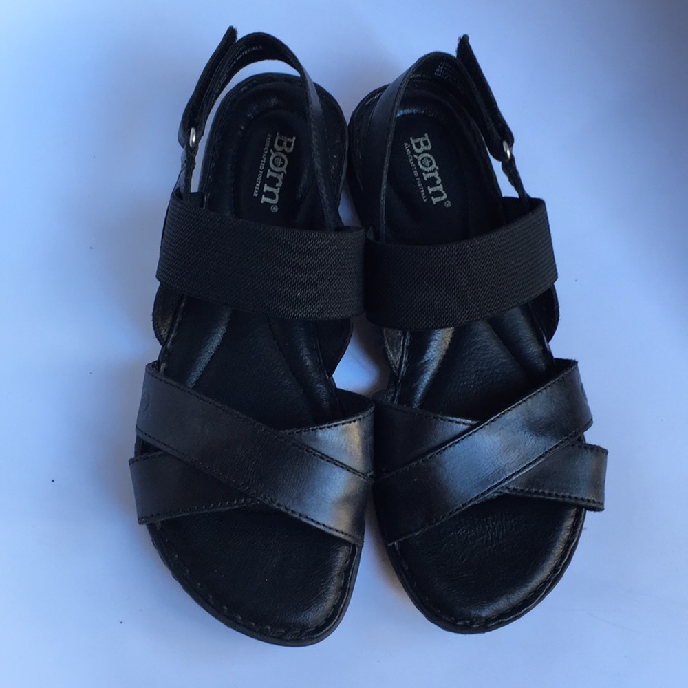 Born black leather sandals size 8 (med to wide)